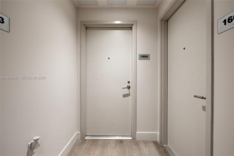 Condo à Miami, Floride, 1 chambre  № 2088978