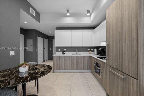 Купить кондоминиум в Майами, Флорида 1 спальня, 53.05м2, № 2088978 - фото 9