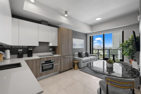 Купить кондоминиум в Майами, Флорида 1 спальня, 53.05м2, № 2088978 - фото 6