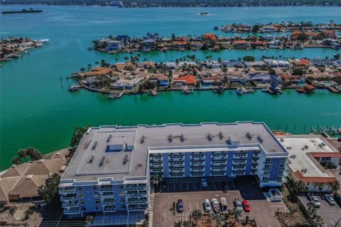 Copropriété à vendre à Clearwater, Floride: 3 chambres, 159.33 m2 № 1616899 - photo 3