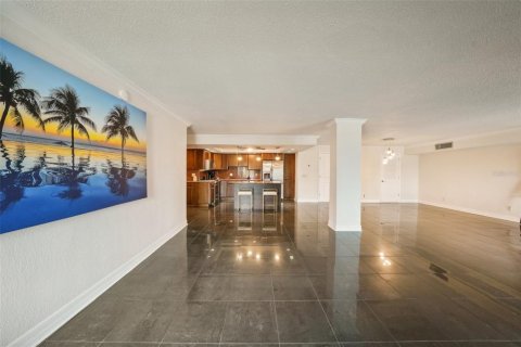 Condo in Clearwater, Florida, 3 bedrooms  № 1545883 - photo 6