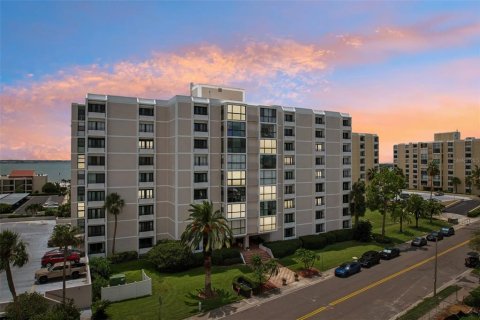 Condo in Clearwater, Florida, 3 bedrooms  № 1545883 - photo 2