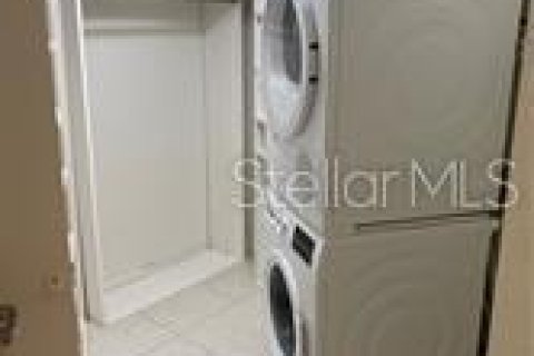 Condominio en alquiler en Sarasota, Florida, 2 dormitorios, 132.29 m2 № 1722132 - foto 14