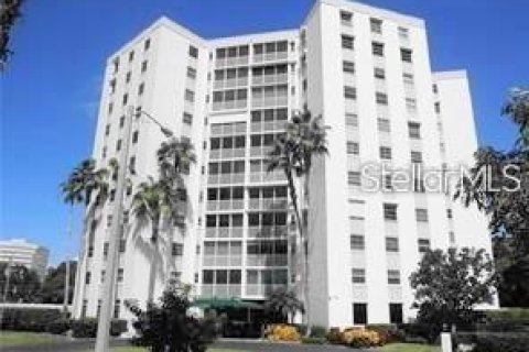 Condominio en alquiler en Sarasota, Florida, 2 dormitorios, 132.29 m2 № 1722132 - foto 1