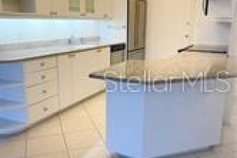 Condominio en alquiler en Sarasota, Florida, 2 dormitorios, 132.29 m2 № 1722132 - foto 8