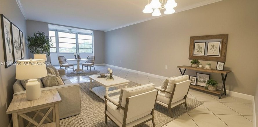 Кондоминиум с 2 спальнями в Лодердейл-Лейкс, Флорида № 1993468