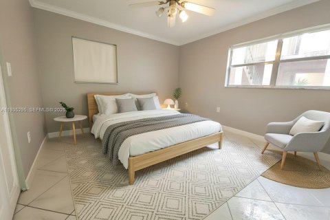 Купить кондоминиум в Лодердейл-Лейкс, Флорида 2 спальни, 93.83м2, № 1993468 - фото 3