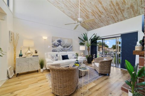 Copropriété à vendre à Mount Dora, Floride: 2 chambres, 99.5 m2 № 2199739 - photo 4