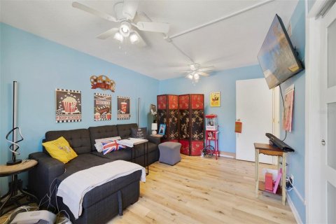 Copropriété à vendre à Mount Dora, Floride: 2 chambres, 99.5 m2 № 2199739 - photo 13
