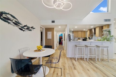 Copropriété à vendre à Mount Dora, Floride: 2 chambres, 99.5 m2 № 2199739 - photo 6