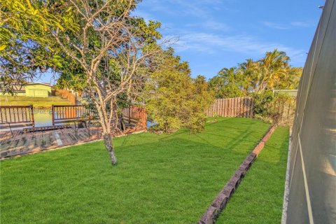 Villa ou maison à Sunrise, Floride 4 chambres, 209.22 m2 № 2001419