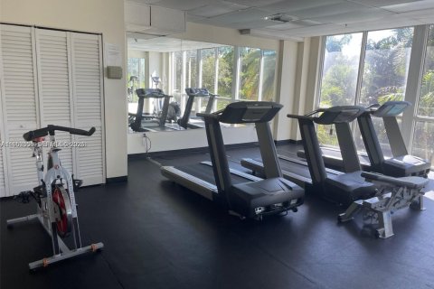 Condominio en alquiler en Miami, Florida, 1 dormitorio, 56.21 m2 № 2008663 - foto 4