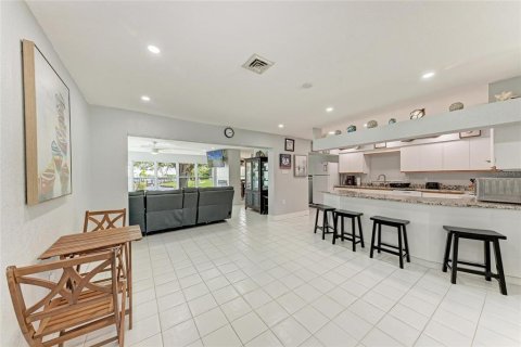 House in Punta Gorda, Florida 3 bedrooms, 191.94 sq.m. № 1793471 - photo 11