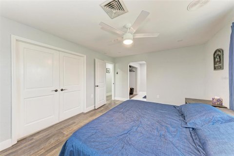 House in Punta Gorda, Florida 3 bedrooms, 191.94 sq.m. № 1793471 - photo 23