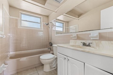 Casa en venta en Holiday, Florida, 2 dormitorios, 97.27 m2 № 1908775 - foto 12