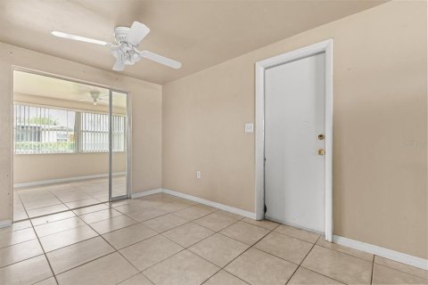 Casa en venta en Holiday, Florida, 2 dormitorios, 97.27 m2 № 1908775 - foto 7