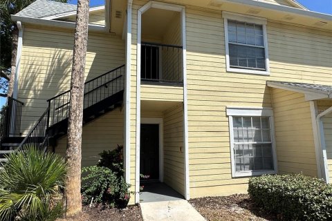 Apartamento en alquiler en Orlando, Florida, 2 dormitorios, 86.77 m2 № 1770175 - foto 1
