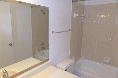 Apartamento en alquiler en Orlando, Florida, 2 dormitorios, 86.77 m2 № 1770175 - foto 2