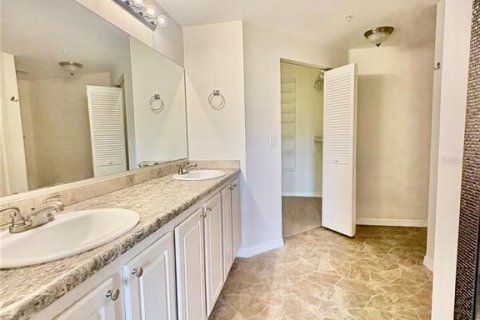 Condo in Sarasota, Florida, 3 bedrooms  № 2226087 - photo 17