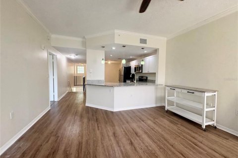 Condo in Sarasota, Florida, 3 bedrooms  № 2226087 - photo 13