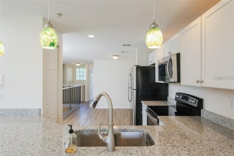 Condo in Sarasota, Florida, 3 bedrooms  № 2226087 - photo 10