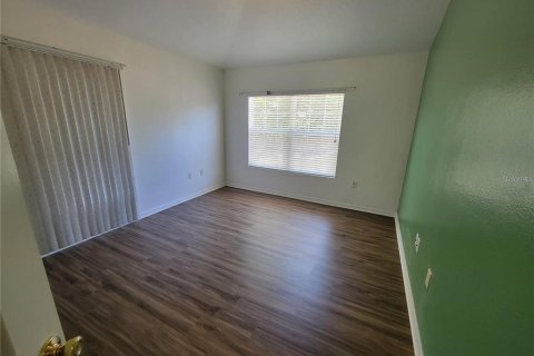 Condo in Winter Garden, Florida, 2 bedrooms  № 2225324 - photo 8