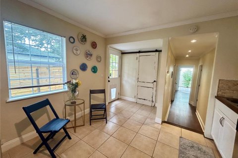 Villa ou maison à louer à Gulfport, Floride: 3 chambres, 119.75 m2 № 2104281 - photo 5