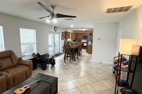 Villa ou maison à vendre à Sanford, Floride: 4 chambres, 230.03 m2 № 1808953 - photo 10