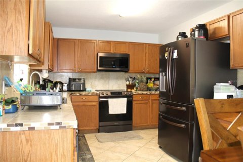 Villa ou maison à vendre à Sanford, Floride: 4 chambres, 230.03 m2 № 1808953 - photo 7