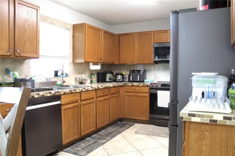 Villa ou maison à vendre à Sanford, Floride: 4 chambres, 230.03 m2 № 1808953 - photo 6