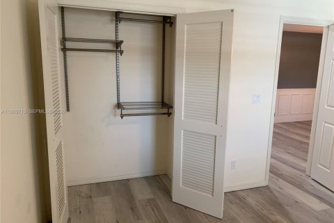 Copropriété à vendre à Stuart, Floride: 2 chambres, 105.44 m2 № 2090706 - photo 13