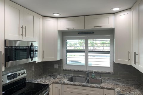 Copropriété à vendre à Stuart, Floride: 2 chambres, 105.44 m2 № 2090706 - photo 6
