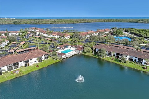 Copropriété à vendre à Stuart, Floride: 2 chambres, 105.44 m2 № 2090706 - photo 2