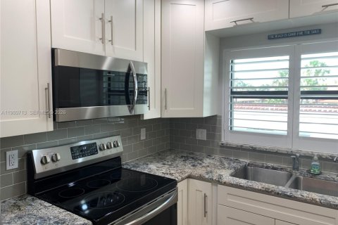 Copropriété à vendre à Stuart, Floride: 2 chambres, 105.44 m2 № 2090706 - photo 7
