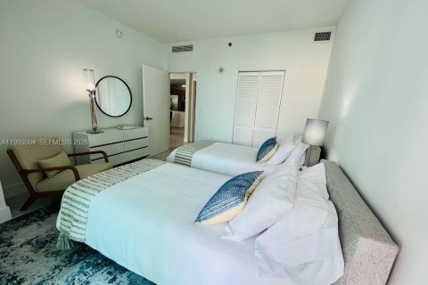 Condominio en alquiler en Miami, Florida, 2 dormitorios, 103.4 m2 № 2060942 - foto 11