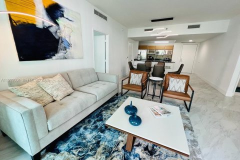 Condominio en alquiler en Miami, Florida, 2 dormitorios, 103.4 m2 № 2060942 - foto 7