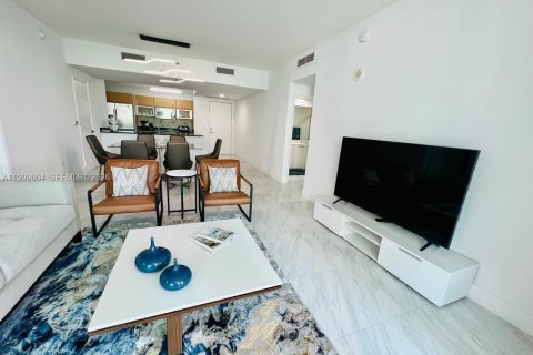 Condominio en alquiler en Miami, Florida, 2 dormitorios, 103.4 m2 № 2060942 - foto 9