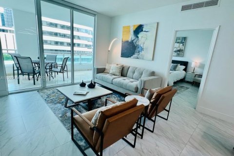 Condominio en alquiler en Miami, Florida, 2 dormitorios, 103.4 m2 № 2060942 - foto 6