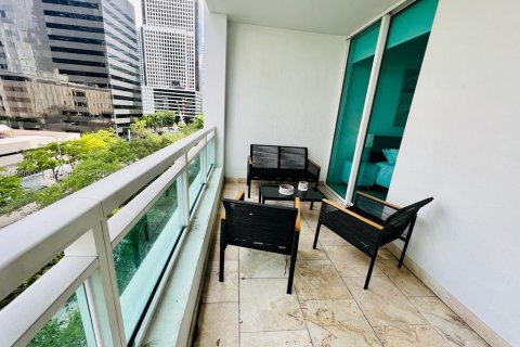 Condominio en alquiler en Miami, Florida, 2 dormitorios, 103.4 m2 № 2060942 - foto 16