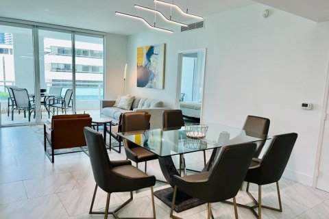 Condominio en alquiler en Miami, Florida, 2 dormitorios, 103.4 m2 № 2060942 - foto 3