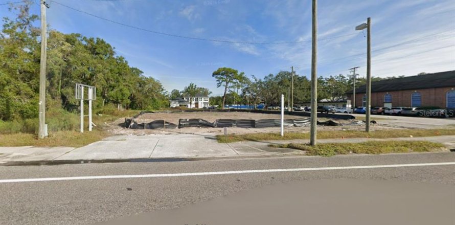 Terrain à Tampa, Floride № 2406240