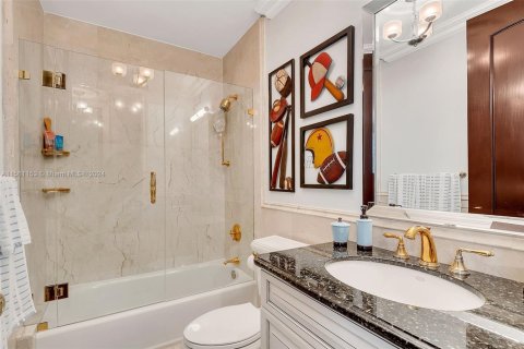 Condominio en venta en Coral Gables, Florida, 3 dormitorios, 366.87 m2 № 1977731 - foto 20