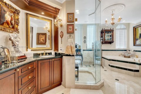 Condominio en venta en Coral Gables, Florida, 3 dormitorios, 366.87 m2 № 1977731 - foto 16