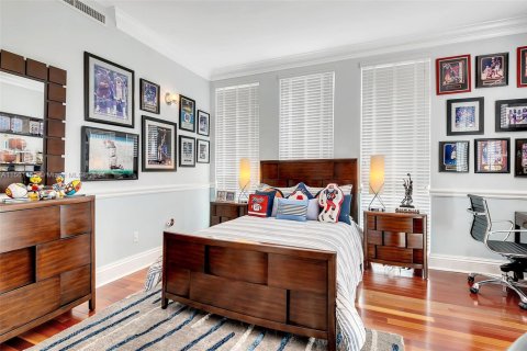 Condominio en venta en Coral Gables, Florida, 3 dormitorios, 366.87 m2 № 1977731 - foto 22