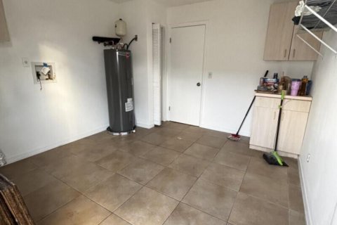 House in Port St. Lucie, Florida 2 bedrooms, 117.06 sq.m. № 2146709 - photo 10