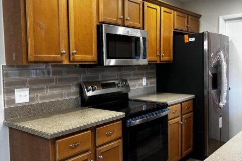 House in Port St. Lucie, Florida 2 bedrooms, 117.06 sq.m. № 2146709 - photo 4