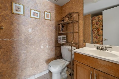 Купить кондоминиум в Майами, Флорида 2 спальни, 95.13м2, № 2028086 - фото 19