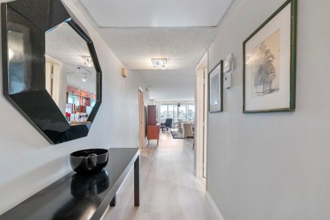 Купить кондоминиум в Помпано-Бич, Флорида 3 комнаты, 150.5м2, № 2260210 - фото 4