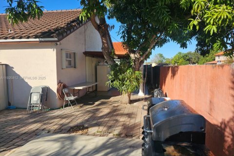 Villa ou maison à louer à Miami, Floride: 3 chambres, 164.53 m2 № 1987403 - photo 30