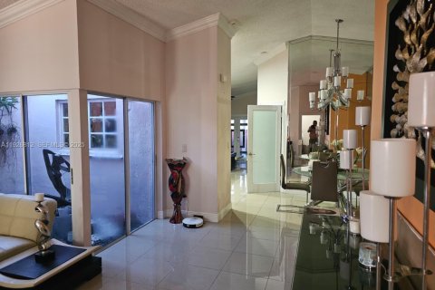 Villa ou maison à louer à Miami, Floride: 3 chambres, 164.53 m2 № 1987403 - photo 10